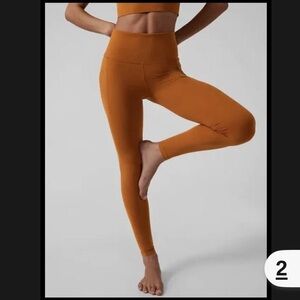Athleta Salutation Stash Pocket ll Tight
